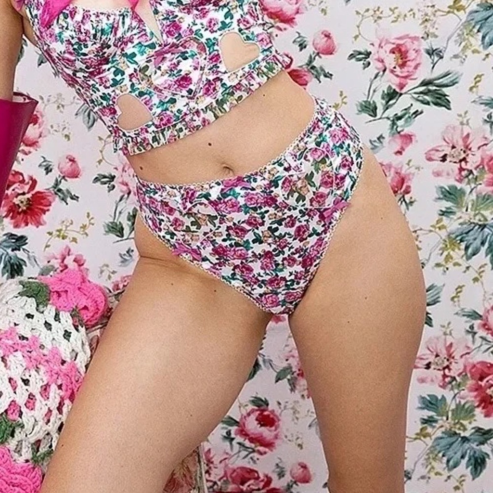 For Love And Lemons Heart Bloom High-waist Panty Multi-Color Floral Medium NEW